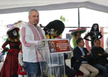Inaugura Alfredo Ramírez Bedolla la XII Feria Nacional de la Catrina en Capula