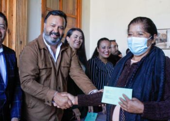 Ayuntamiento de Pátzcuaro otorga visas mediante el programa “Peces Blancos”