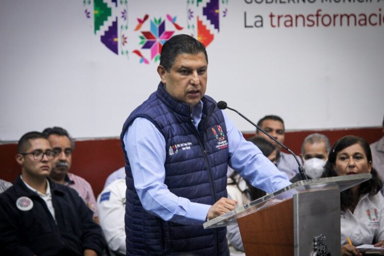 Relevos en el Ayuntamiento de Uruapan; son para mejorar trabajo: Nacho Campos