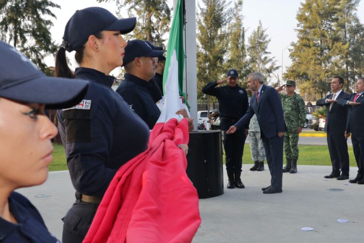 Reconoce Bedolla labor y compromiso de la Guardia Civil para preservar la paz