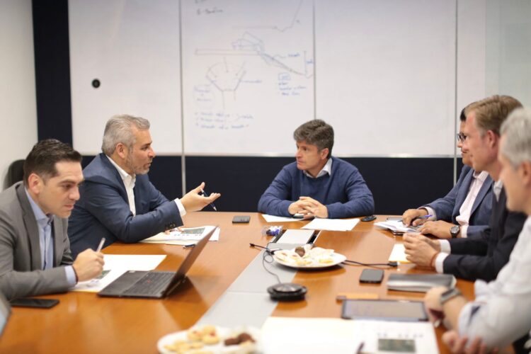 Avanzan proyectos de modernización carretera para Michoacán: R. Bedolla