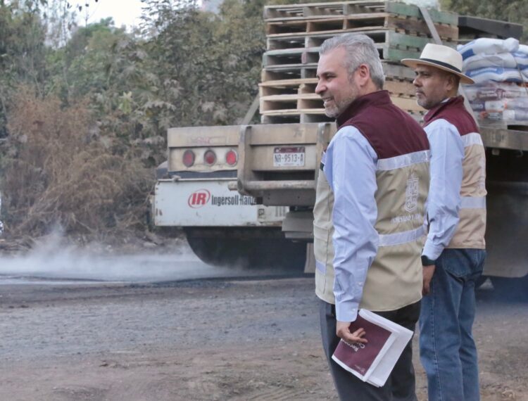 Bedolla supervisa en Ciénega y el Bajío avances de rehabilitación de carreteras