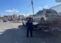 Retiran gobierno de Pátzcuaro y Tránsito Estatal los autos abandonados y chatarra