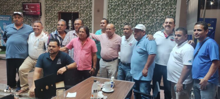 Transportistas de Apatzingán y Uruapan contra proyecto movilidad del gobierno