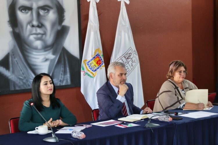 Gobierno Estatal y Congreso van por parlamento de movilidad y transporte