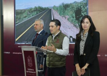 Gobierno de Michoacán rehabilitó más de 800 kilómetros de carreteras en 2022