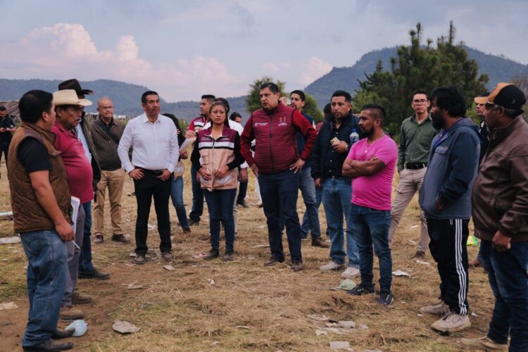 Obras sustentables, propone Nacho Campos a las comunidades rurales