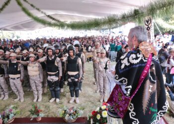 Guardia comunitaria indígena, ejemplo michoacano para construir la paz: ARB