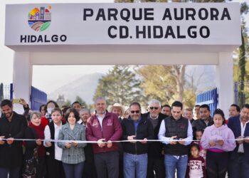 Inaugura Bedolla obras en colonias y comunidades de la región Oriente