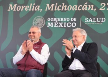 Autoriza AMLO ampliación de carretera LC-Uruapan; Bedolla agradece respaldo