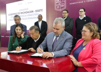 Gobierno de Michoacán conviene con ISSSTE atender docentes pensionados