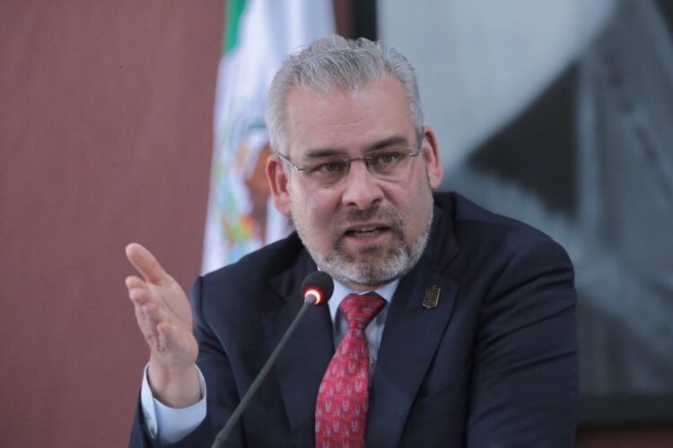 Michoacán avanza contra feminicidio; Bedolla celebra igualar Código Penal