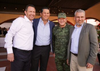 Refrenda colaborar con gobernadores del Bajío Bedolla para reforzar seguridad