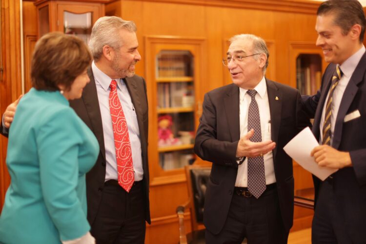 Bedolla expone a ministros de SCJN avances de autogobiernos indígenas