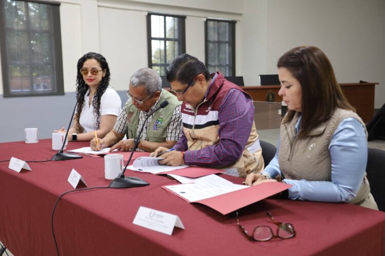 Uruapan firma convenio para prevenir y combatir incendios forestales del 2023