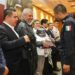 Entrega Bedolla uniformes y equipo a la Policía Auxiliar para reforzar seguridad