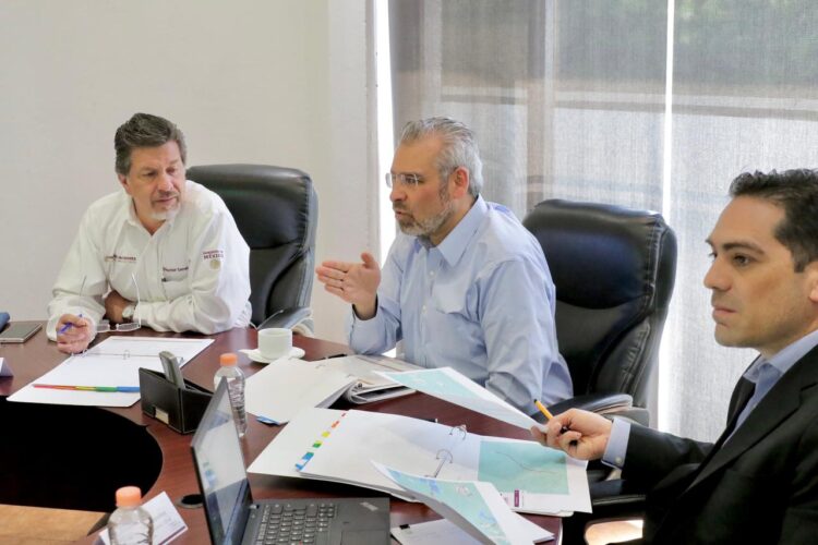 Autorizó la federación 437.3 mdp para rehabilitar carreteras michoacanas: RB