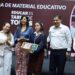 Entregan Nacho Campos y Grisel Tello material educativo a escuelas Uruapan