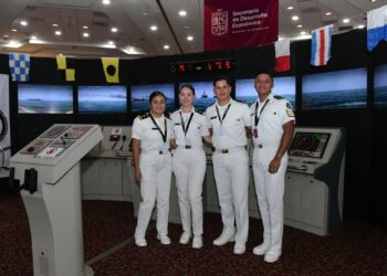 Ven a navegar en el mar con simulador en el Festival Michoacán de Origen