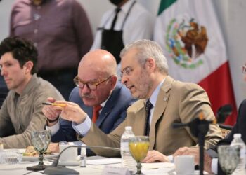 Cámaras de industria automotriz avalan condiciones para invertir en Michoacán