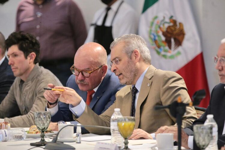 Cámaras de industria automotriz avalan condiciones para invertir en Michoacán