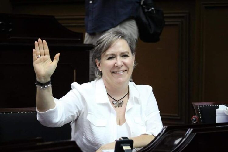 Congreso reconoce la tradición de los panaderos michoacanos: R Beamonte