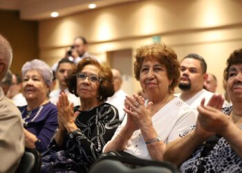 Atención médica para docentes jubilados beneficia a más de 20 mil personas: SEE