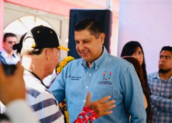 Inauguran tres lecherías de Liconsa en Uruapan con producto a muy bajo costo