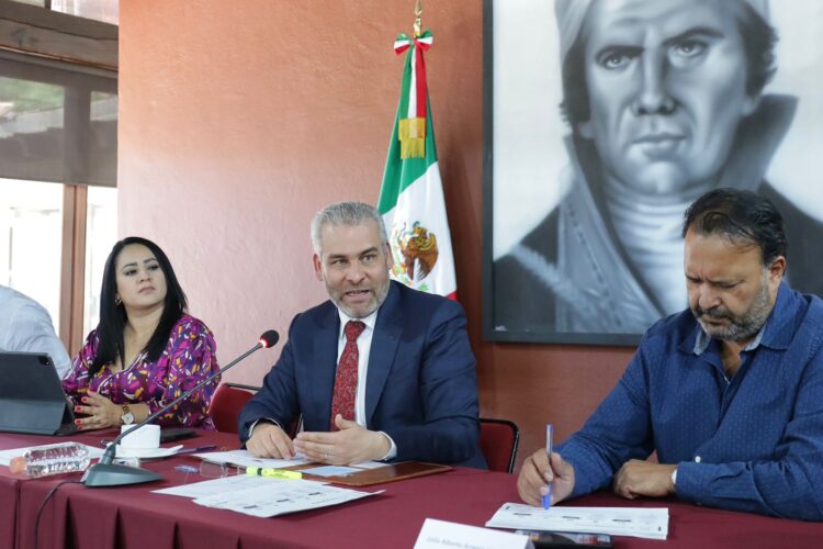 Avanzan preparativos para reubicar a comerciantes del mercado de Pátzcuaro