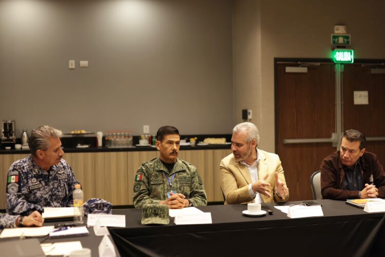 Ramírez Bedolla revisa proyecto para activar vuelos del AIFA a Michoacán