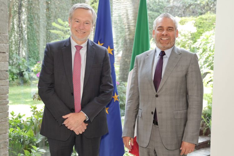 Bedolla acerca relaciones de Michoacán con la Unión Europea; energías limpias atraen la inversión extranjera