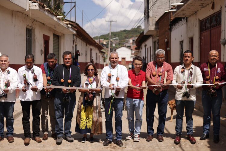 Este año sumarán 40 comunidades indígenas en autogobierno: Bedolla