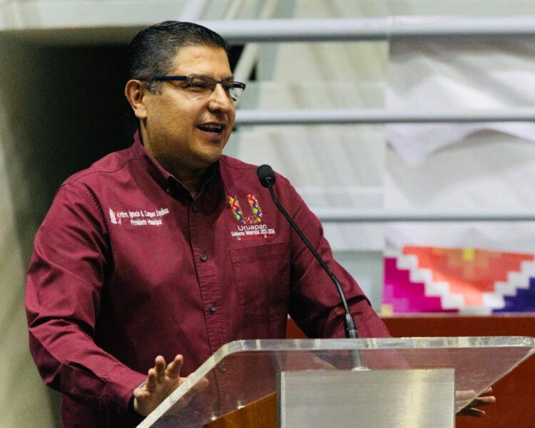 ¡¡ En Uruapan, el presidente manda !!