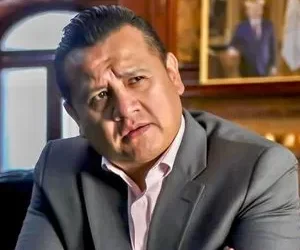 Los excesos de Torres Piña