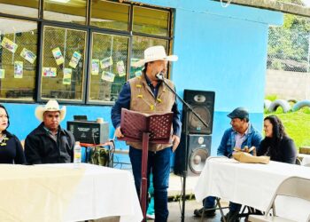 Seguimos impulsando obras a favor de la infraestructura educativa, Arreola Vázquez