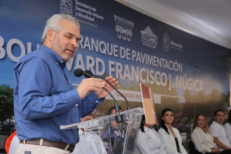 Inicia Bedolla obra en Tingüindín; beneficiará a Tocumbo y Los Reyes