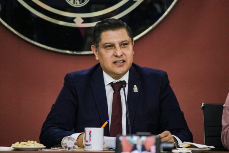 Aprueba Cabildo regularizar 8 colonias y beneficiar a 2 mil familias uruapenses