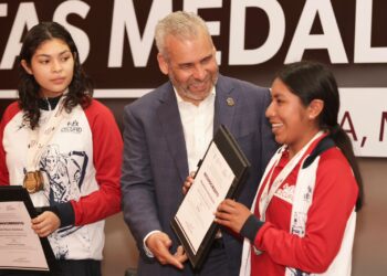 Reconoce Ramírez Bedolla a medallistas de los juegos Nacionales Conade 2023