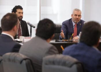 Pactan Bedolla, STPS y aguacateros, ruta para la formalización laboral del sector