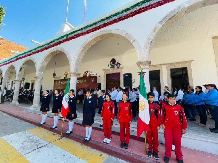 Conmemoraron consumación de la independencia en Angamacutiro