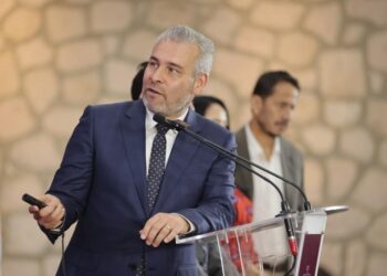 Avanza la infraestructura pública para Michoacán, con 26 mil mdp: R. Bedolla