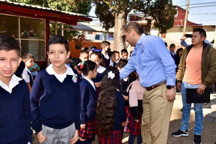 Destaca Nacho Campos labor de padres de familia en nuevo modelo educativo