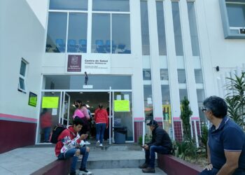 Continua vacunación para recién nacidos en el Centro de Salud Urbano de Uruapan