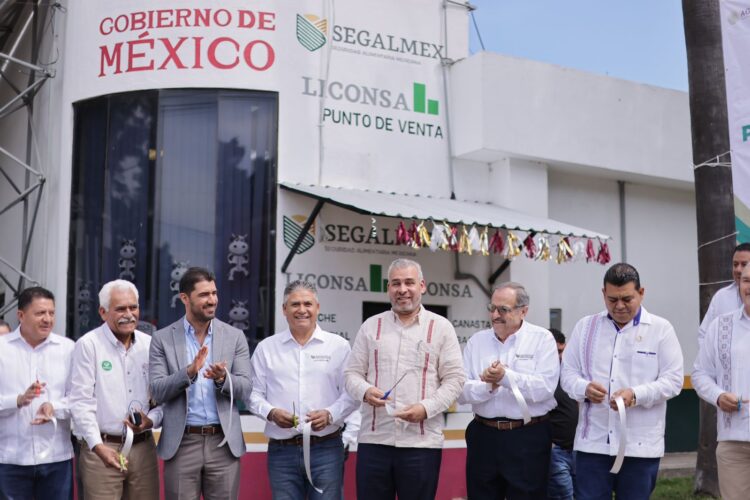 En un acto de justicia social aumentan apoyos a productores lecheros: Bedolla