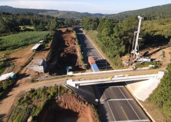 Avanza ampliación de la Siglo XXI; para diciembre el tramo Pátzcuaro-Uruapan