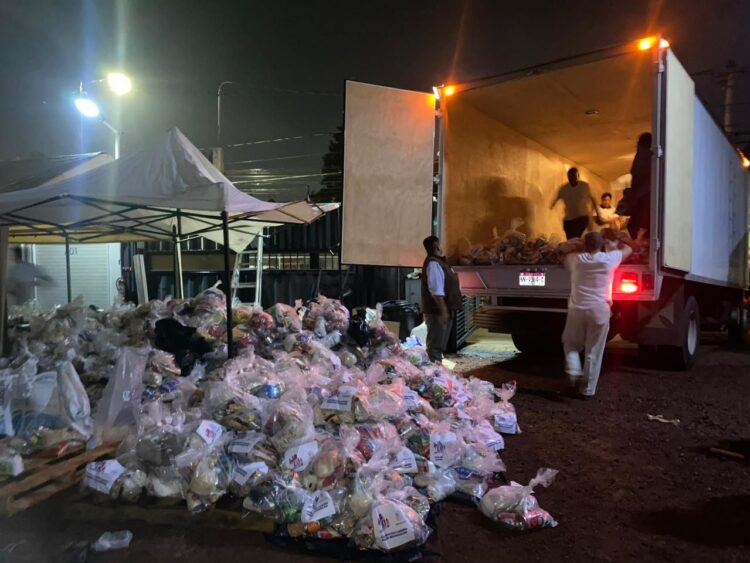 Michoacán envía primer camión con ayuda a Guerrero, del Festival Jalo