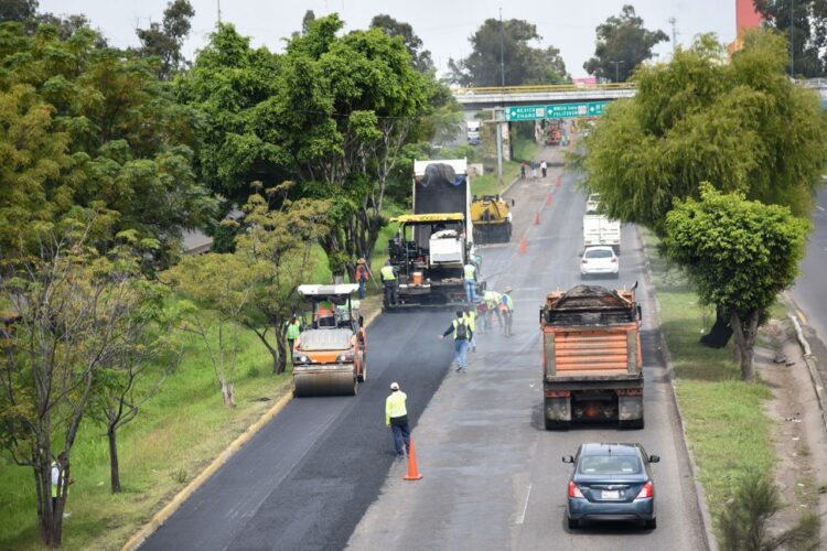 Inicia la SCOP mantenimiento de 26 kilómetros del Periférico de Morelia