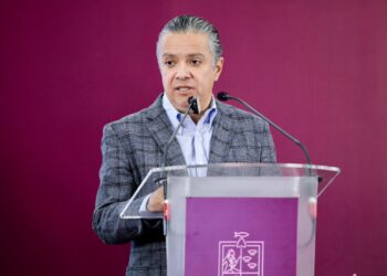 El 31 de diciembre vence el plazo para legalizar autos chocolate: Luis Navarro