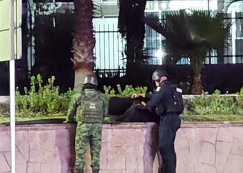 Ciudadano encuentra una granada y la entrega a las autoridades, en Morelia