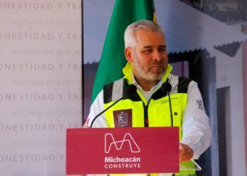 ¡Inauguran con éxito el tramo carretero Tupataro- Cuanajo!